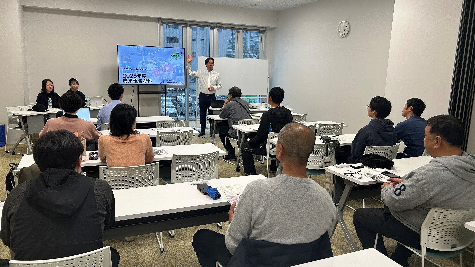 ▼ 錦本町ひなたキャンパスで講演する 阪長 友仁 氏