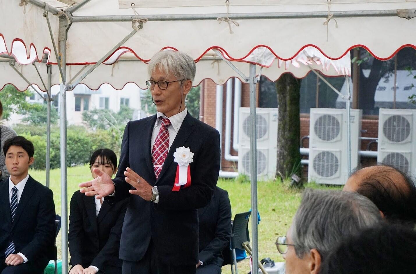 伊藤教授挨拶.jpg