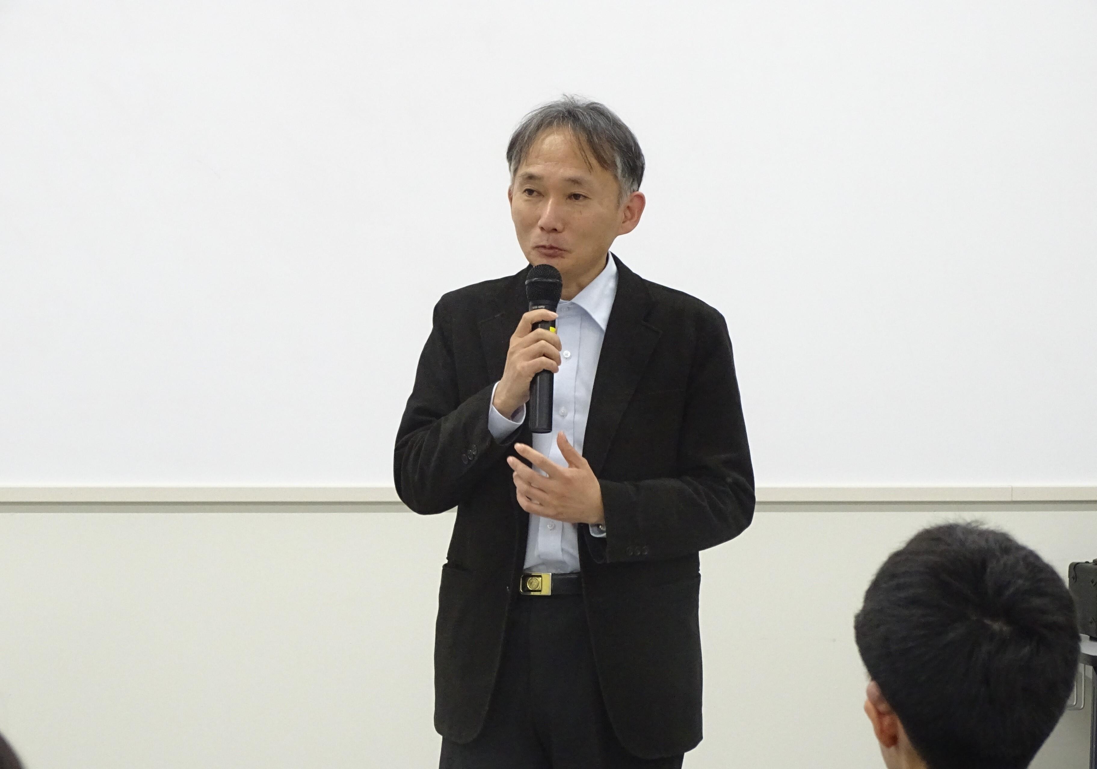副学部長.jpg