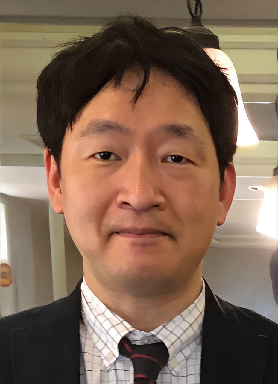 工学部電気電子システムプログラム教授