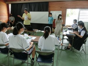 宮崎市立赤江中学校の夢パークで実験体験を行いました