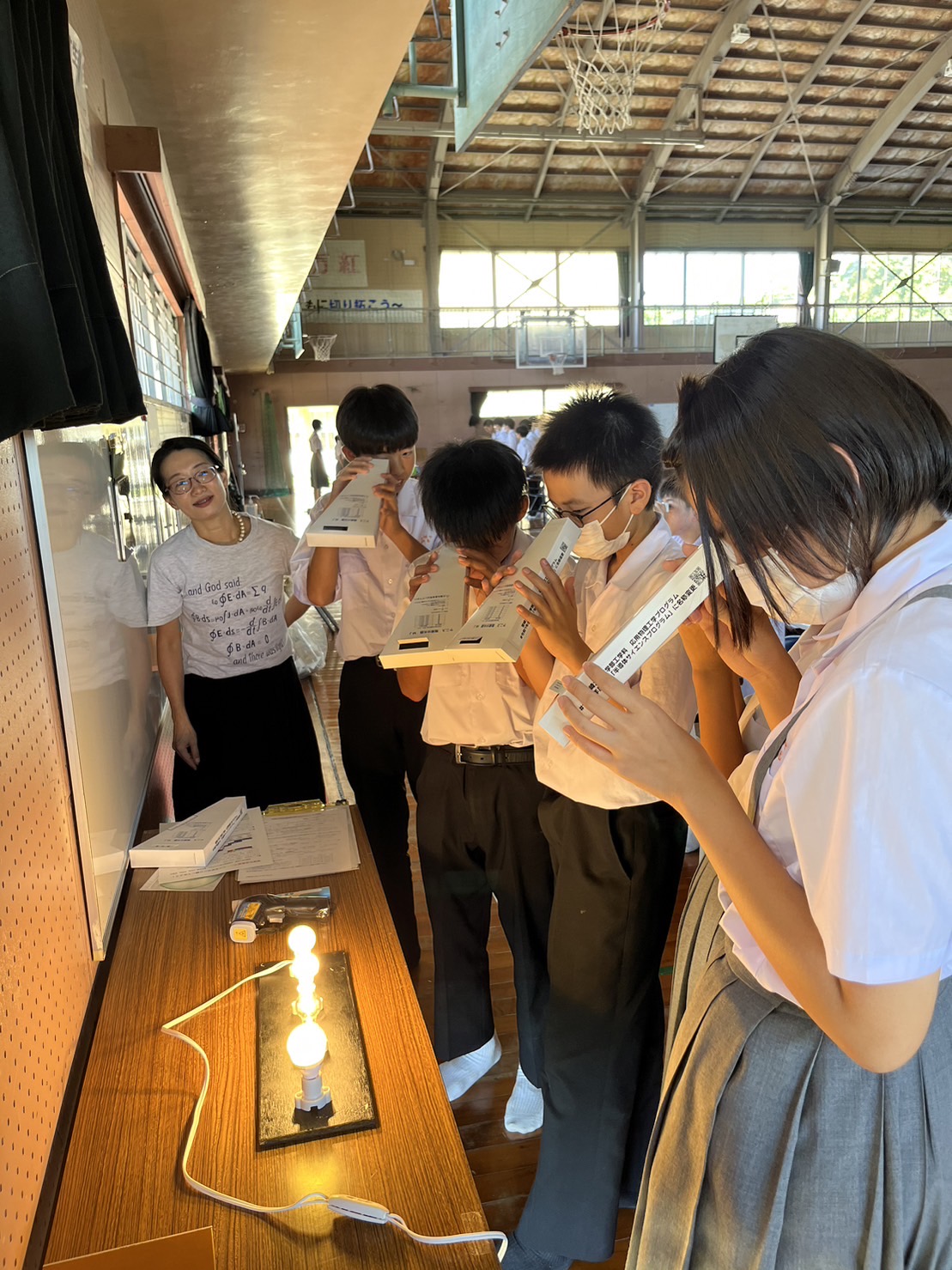 宮崎市立大塚中学校の夢パークで実験体験を行いました