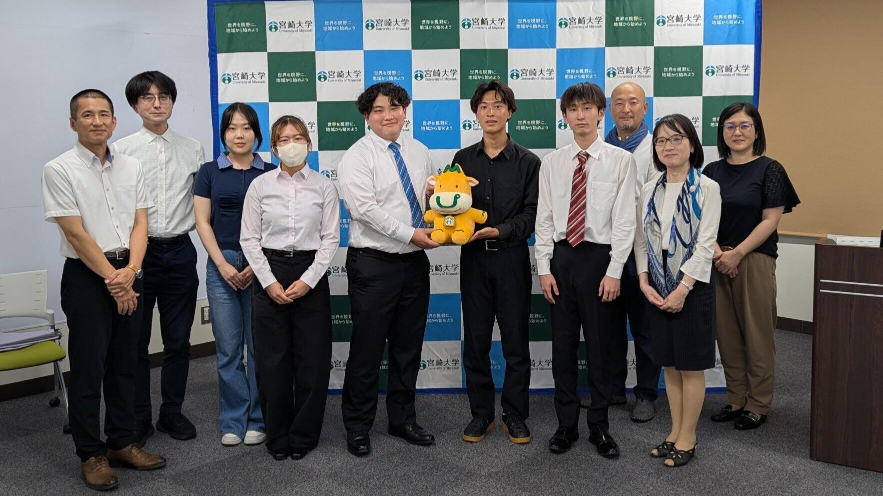 メディア.jpg