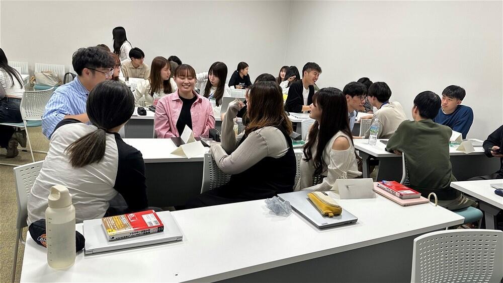  △ビジネス英会話での交流の様子