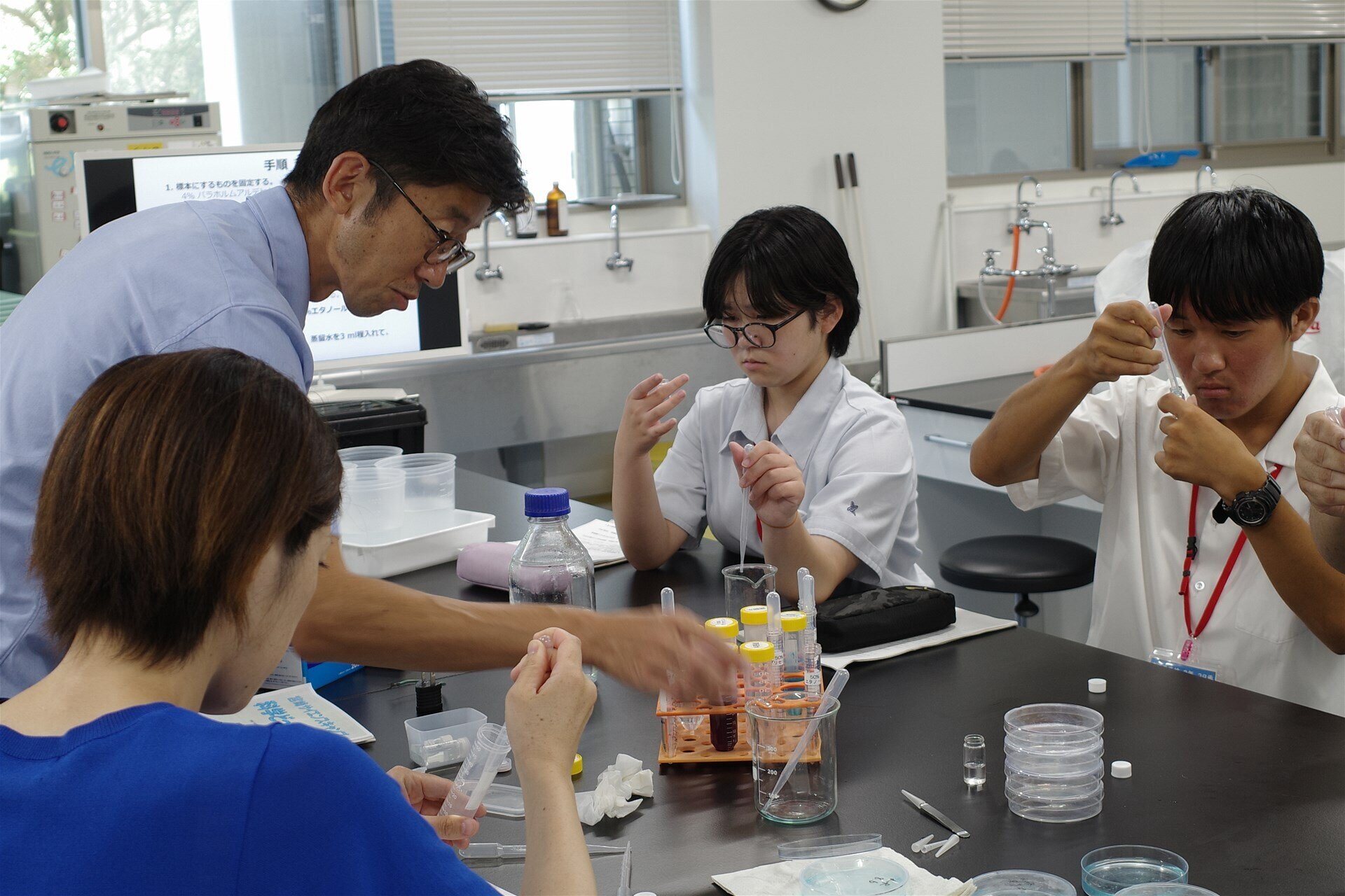 魚のからだづくりとメダカについて学ぼう