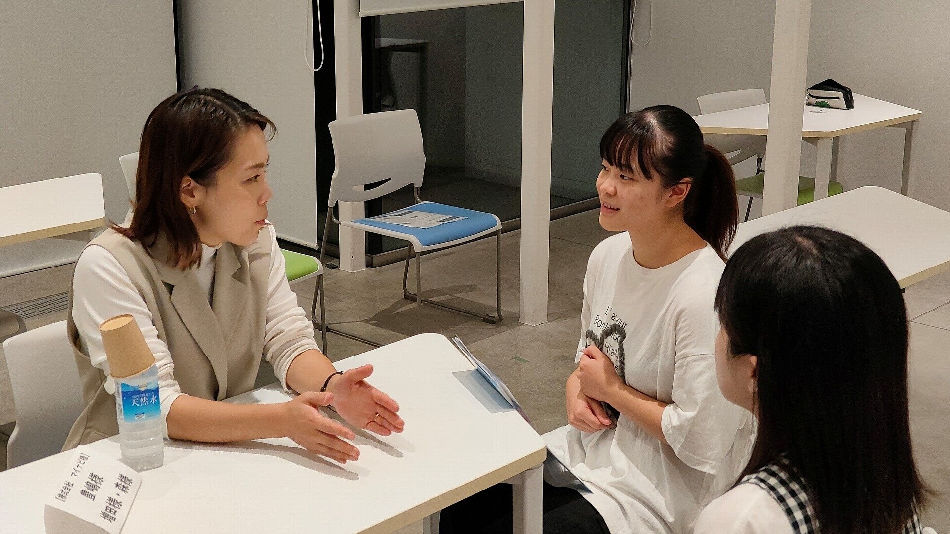 座談会の様子①
