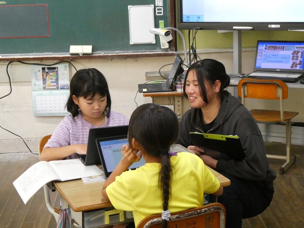 村所小学校での活動の様子1