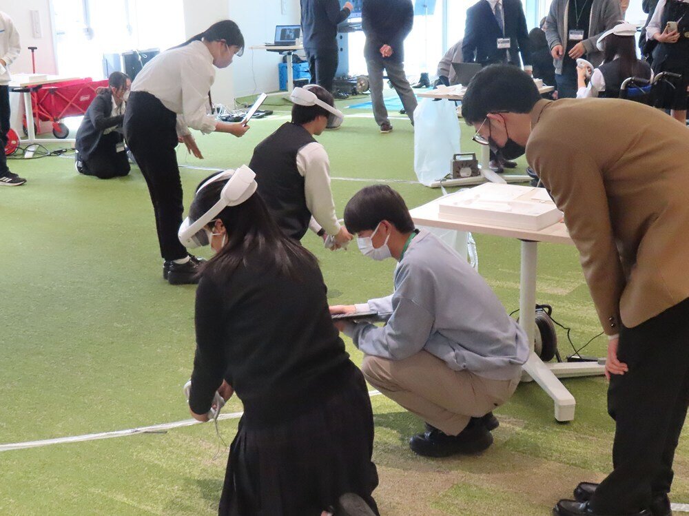 VRゴーグルを使用した心肺蘇生実習