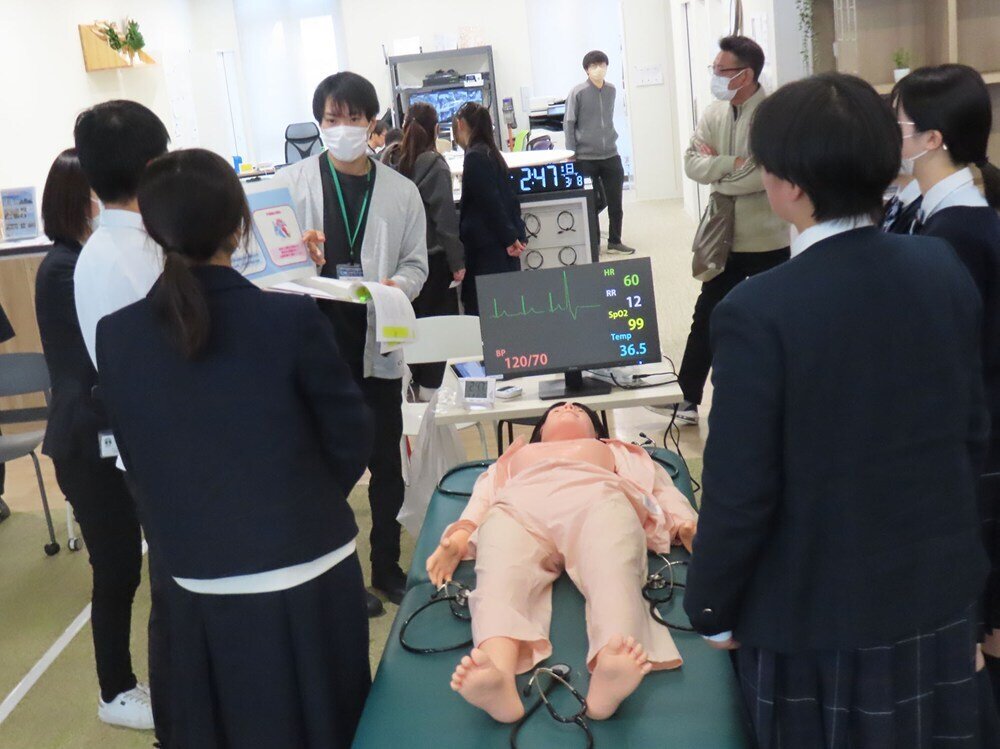 シミュレータを用いた聴診実習