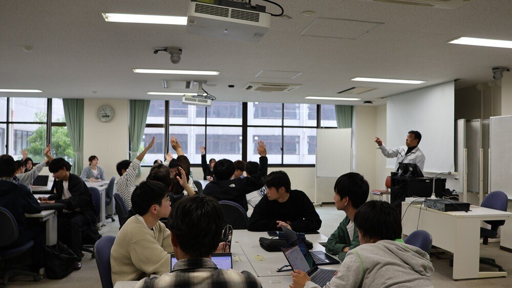 １・２限目：「大学入門セミナー」 （教育学部１年生向け教養教育導入科目）