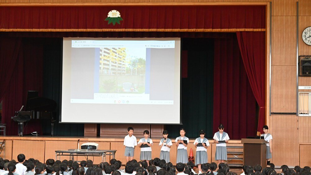 発表を行う児童